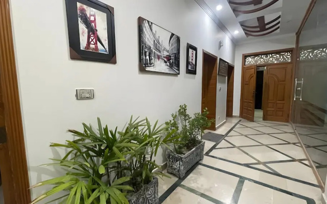 Midway Guest House and Hotel