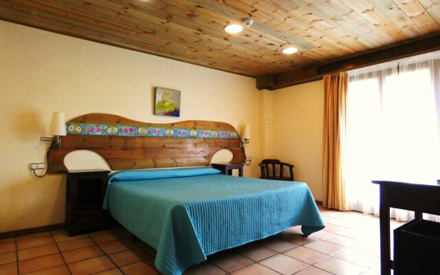 El Jou Hotel Restaurante
