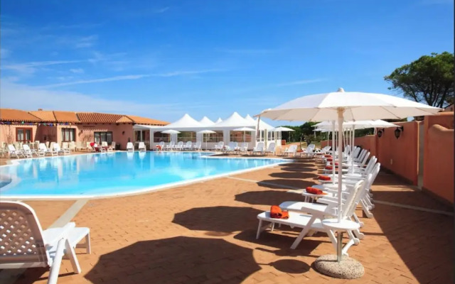 Relaxing Residence Baia dei Mirti B4 1 Bedroom Apartment Sleeps 4 -bilo 4
