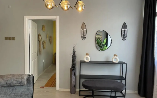 Bohemian Flat in Nisantasi With Central Location