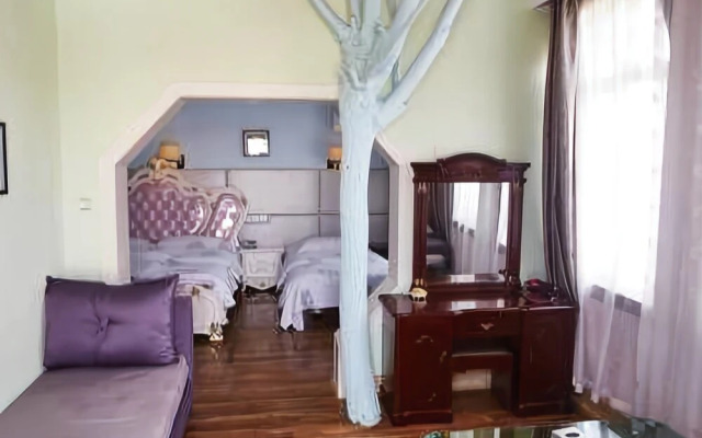 Hai Yue Holiday Hotel