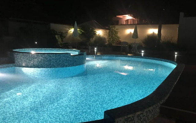 2 Beds, Fjord Panorama and Pool in Dobrota