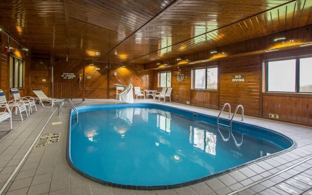 Days Inn - Bloomington