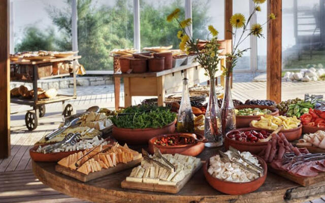 Lemon Hotel And Beach