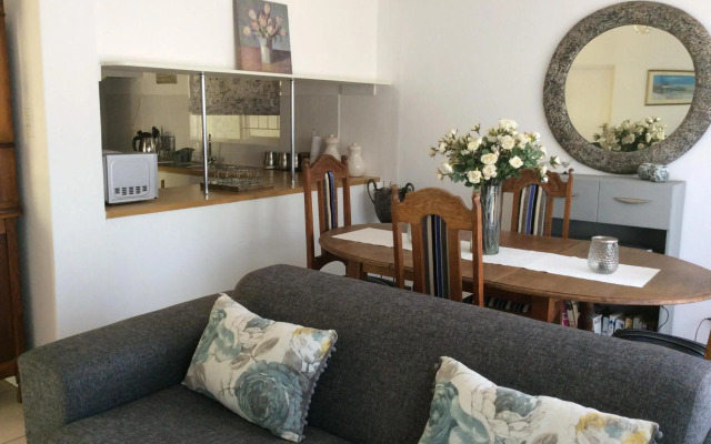 On Broadwalk Cottage