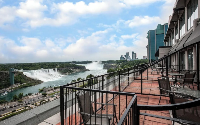 The Brock Niagara Falls Fallsview, Tapestry by Hilton
