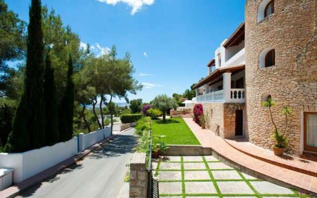 Villa With 5 Bedrooms in Santa Eulalia, With Wonderful sea View, Priva