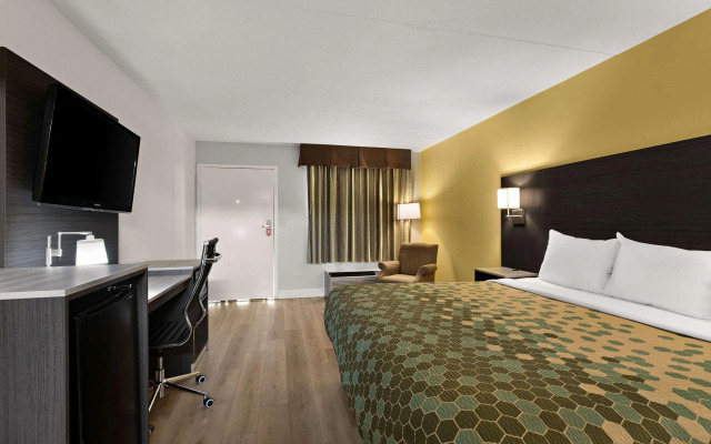 Econo Lodge White Pine Morristown I-81 & I-40 Split