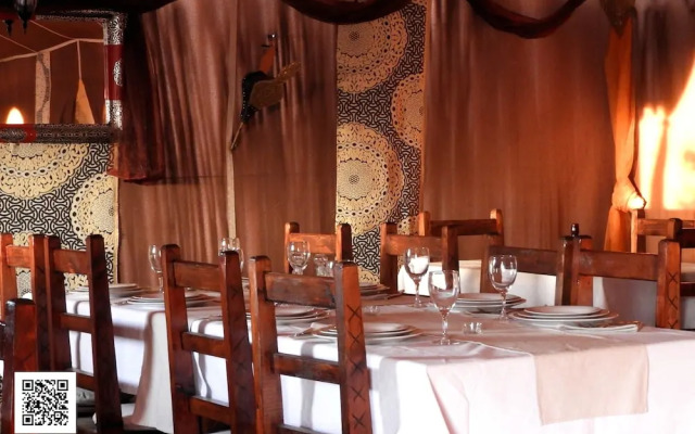 Room in Guest Room - Luxury Desert Camp in Merzouga