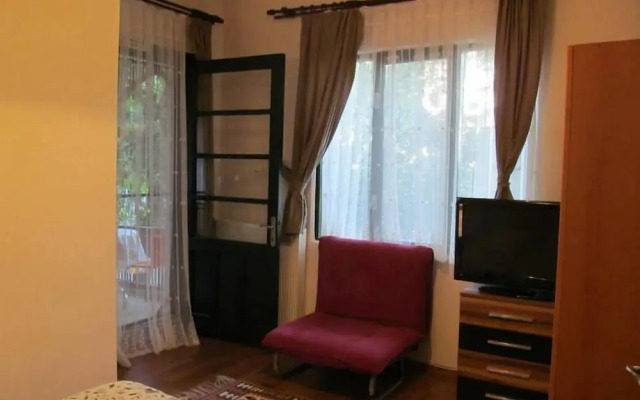 Orhan Kutbay'in Evi Turyolu Cafe Pansiyon