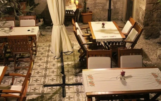 Lunar Butik Hotel Alaçatı