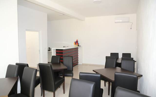 Stunning 1-bed Apartment in Ulcinj