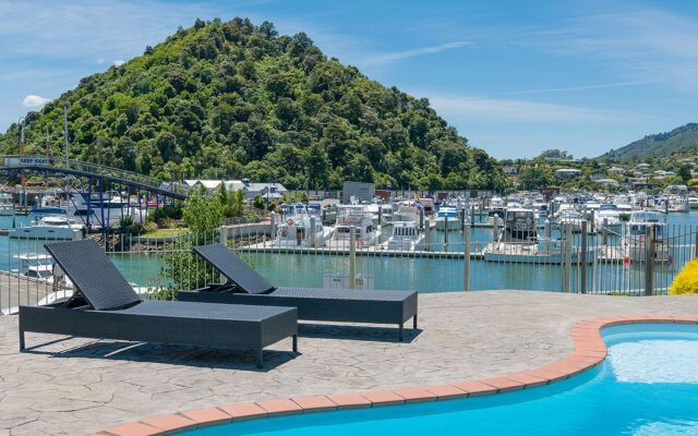 Picton Beachcomber Inn
