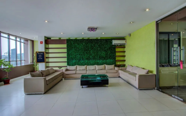 OYO 4843 Hotel City Palace