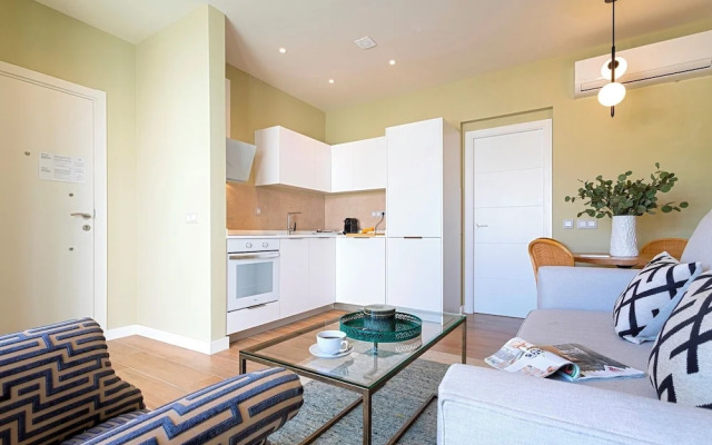 Marvelous Penthouse With 3 Terraces in Triana. Castilla III