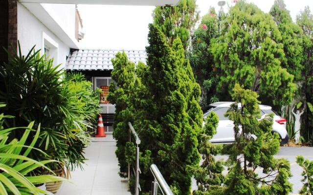 Hotel Aeroporto Montese Star