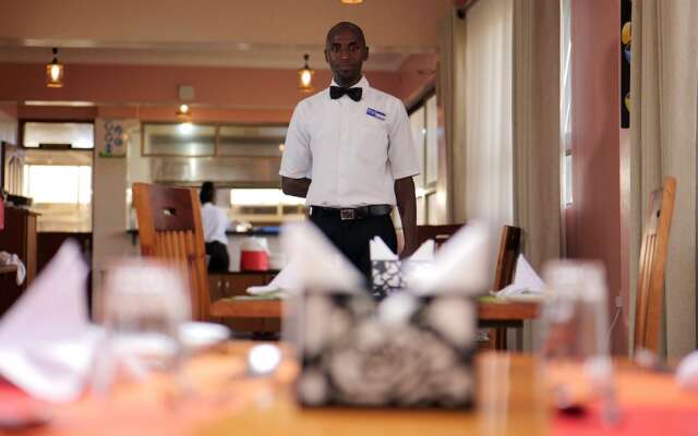 Buraha Zenoni Hotel and Resort