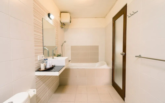 Taman Bali Villa Dewi Sri