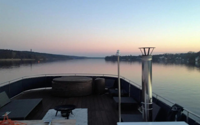 Hausboot DeLuxe