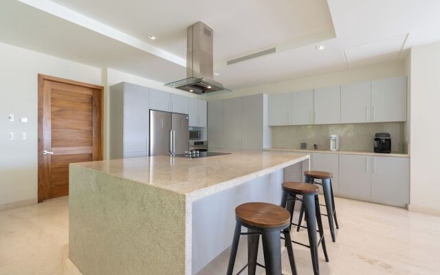 Capitalia Tres Mares Beach Residences & Marina