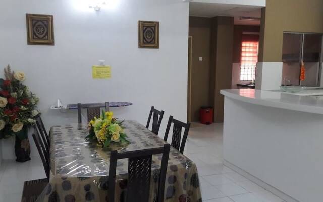 Kenanga Homestay Bukit Mahkota