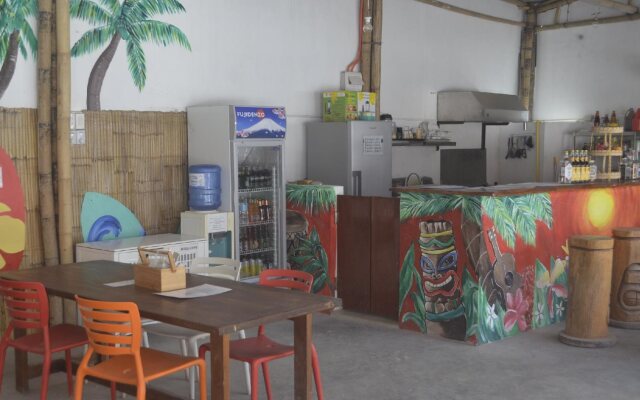 Chill Out Hostel Boracay