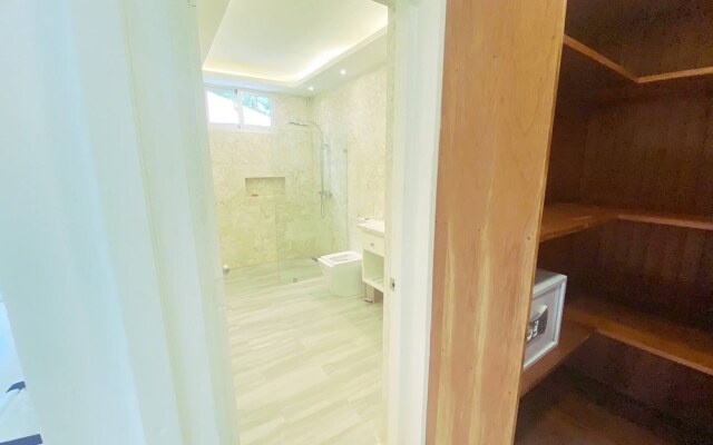 Seasideserenity - Luxury Villa Steps From The Beach