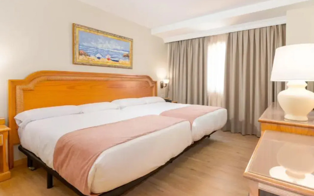 Hotel & Spa Peñíscola Plaza Suites