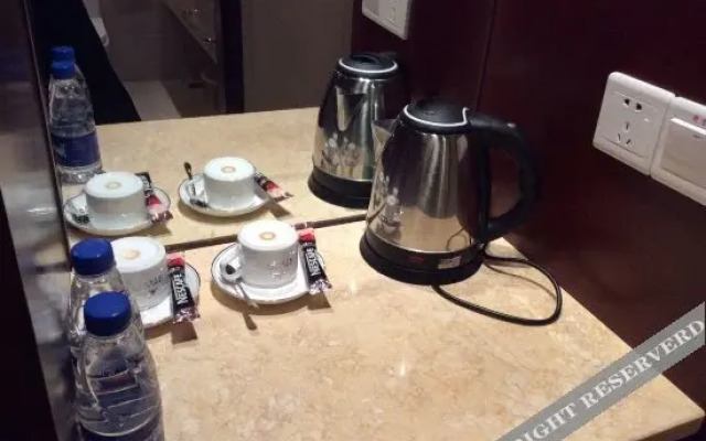 Yalante Hotel