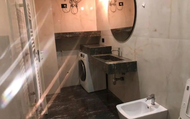 Tirent Apartment Komuna Parisit 1