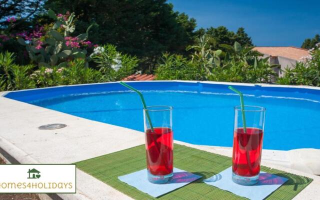 Homes4Holidays-BlueDream