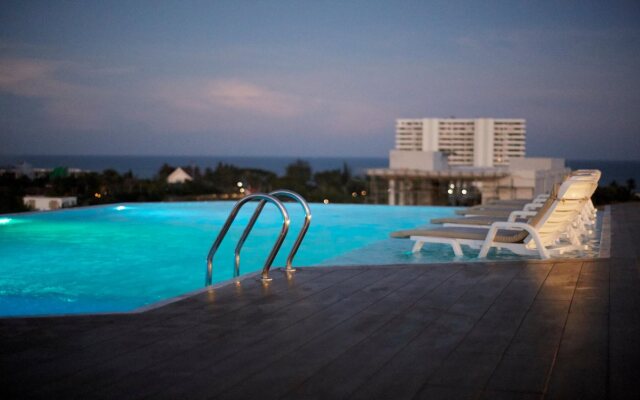 Whale Hua Hin