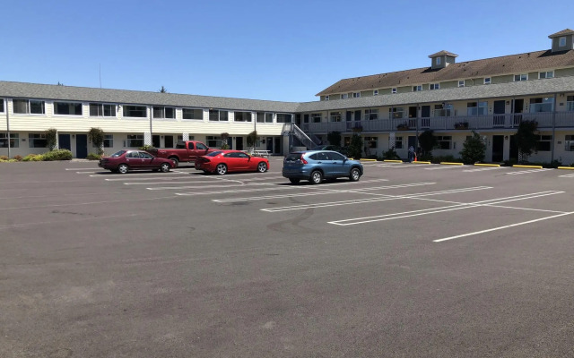 Super 8 by Wyndham Florence OR