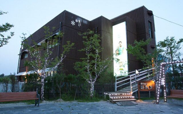 Jumunjin the Bluehill Resort