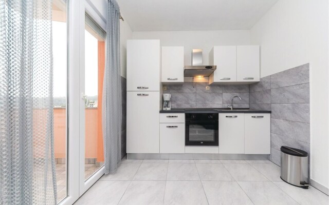 Awesome Apartment in Sevid With 2 Bedrooms and Wifi