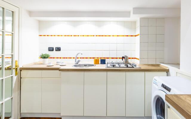 Mezzanine Studio in Mergellina by Wonderful Italy