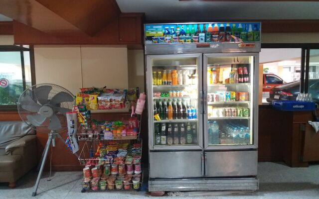 Chaiyaphruk Grand Hotel