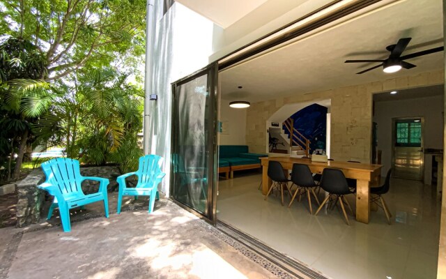 Villa Espacioyocte With Pool in Playa del Carmen for 16 People