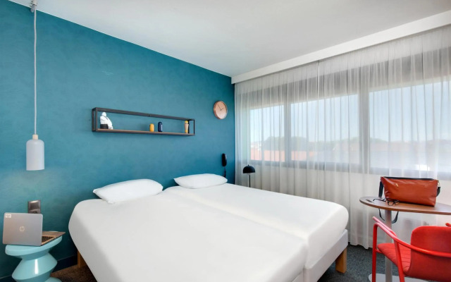 Hotel New Century