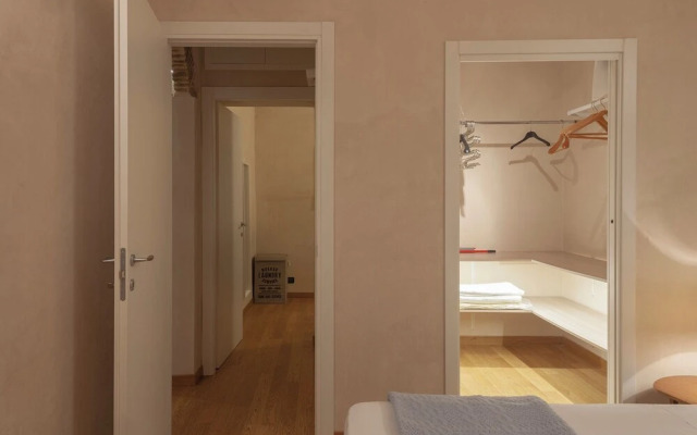 A Lovely Nest in the City