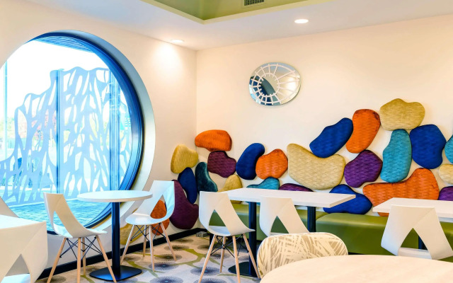 Kyriad Prestige Amiens Poulainville Hotel and SPA