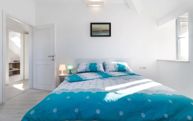 St. Lucia's Apartment