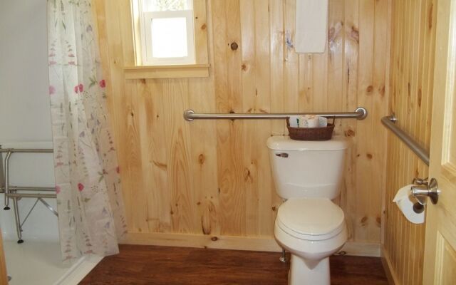 Wiscasset Woods Lodge