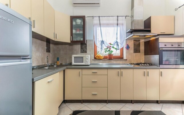 Amazing Home in Labin With Wifi and 2 Bedrooms