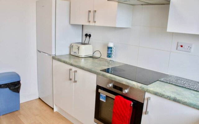 2 Bedroom Apartment Near Centre Of The City
