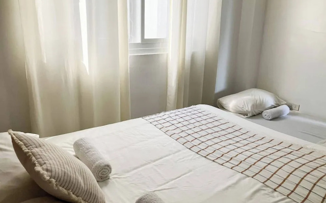 2BR Laid Back Apartment, Near Beach