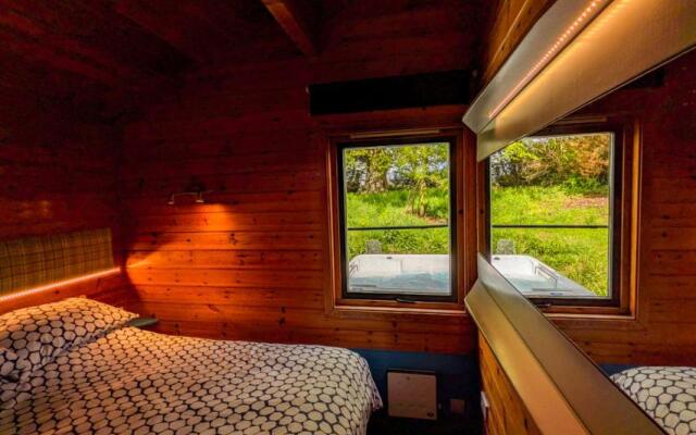 Avallon Lodges