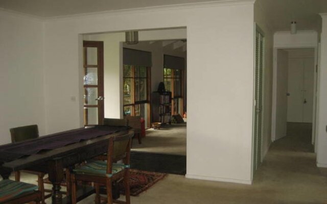 Warburton Holiday House