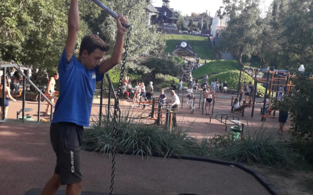 Apartment 30 m2 on Sergei Esenin 11