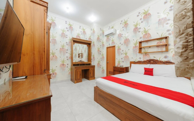 RedDoorz Plus near Mall Sunter – Guest Rooms – Jakarta